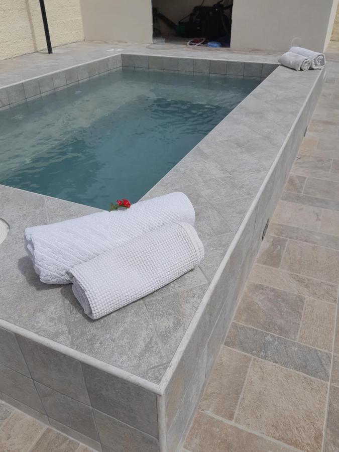 Fronte Mare Apartment อาโวลา ภายนอก รูปภาพ