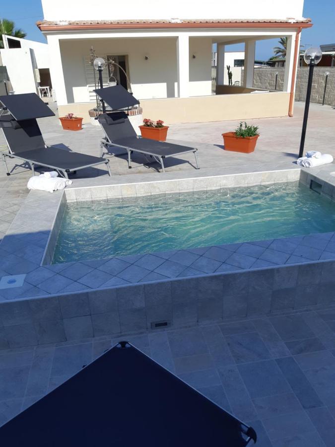 Fronte Mare Apartment อาโวลา ภายนอก รูปภาพ