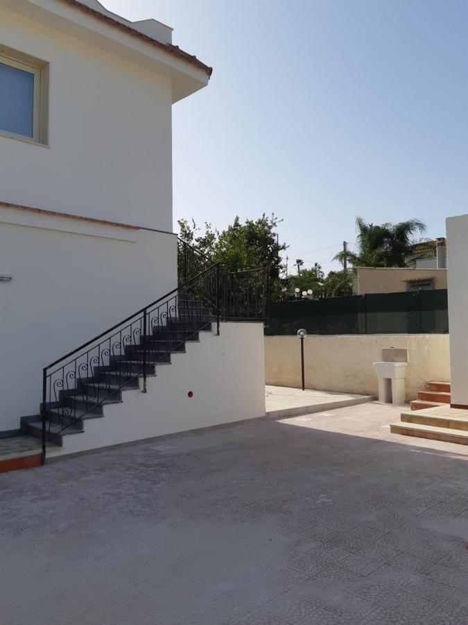 Fronte Mare Apartment อาโวลา ภายนอก รูปภาพ