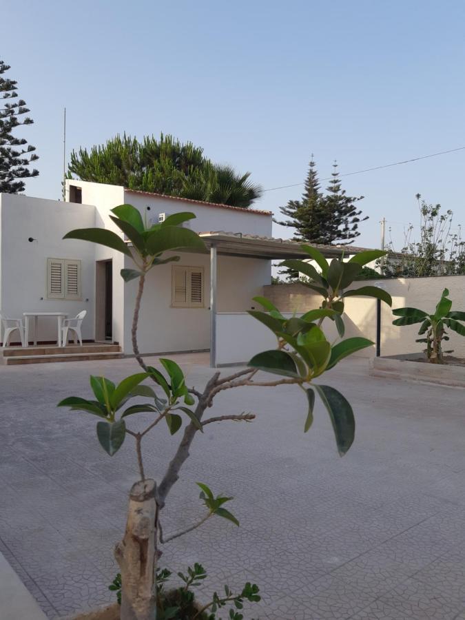 Fronte Mare Apartment อาโวลา ภายนอก รูปภาพ